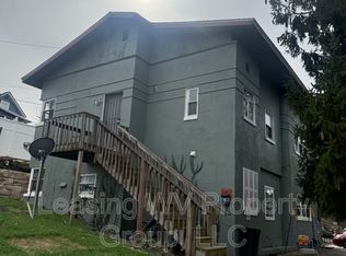 2 Woodson Ct, Huntington, WV 25705