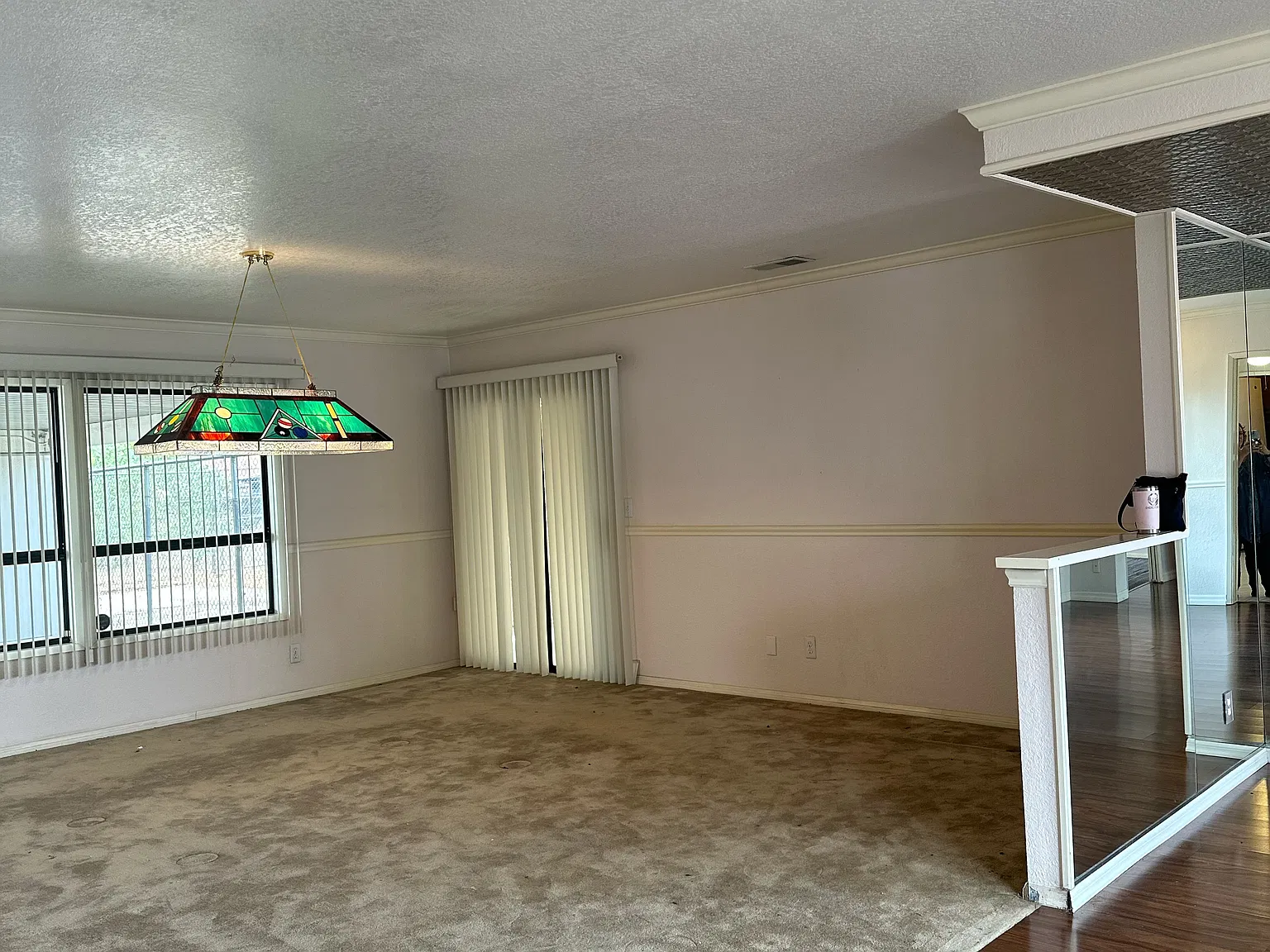 4 bed, 2.5 bath, 1760 sqft, $3,000 — Photo 3