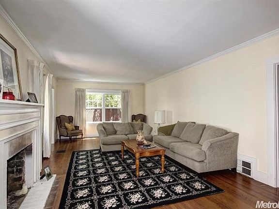 4th image of 1448 47th St