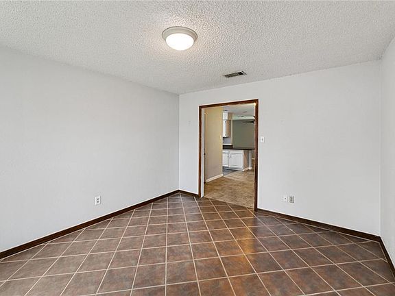 4th image of 133 River Point Dr