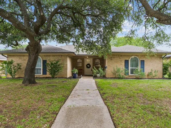 1673 Chisolm Trl, Lewisville, TX 75077