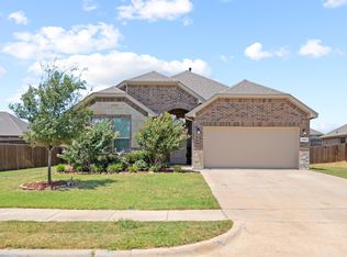 3507 Camden Creek Rd, Krum, TX 76249