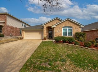 10716 Bluestone Rd, Fort Worth, TX 76108