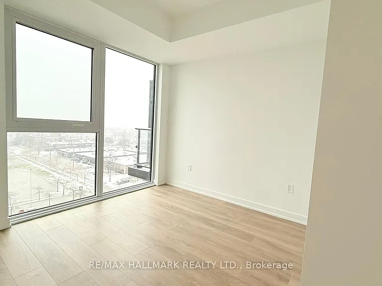 1037 The Queensway #807 — Photo 10