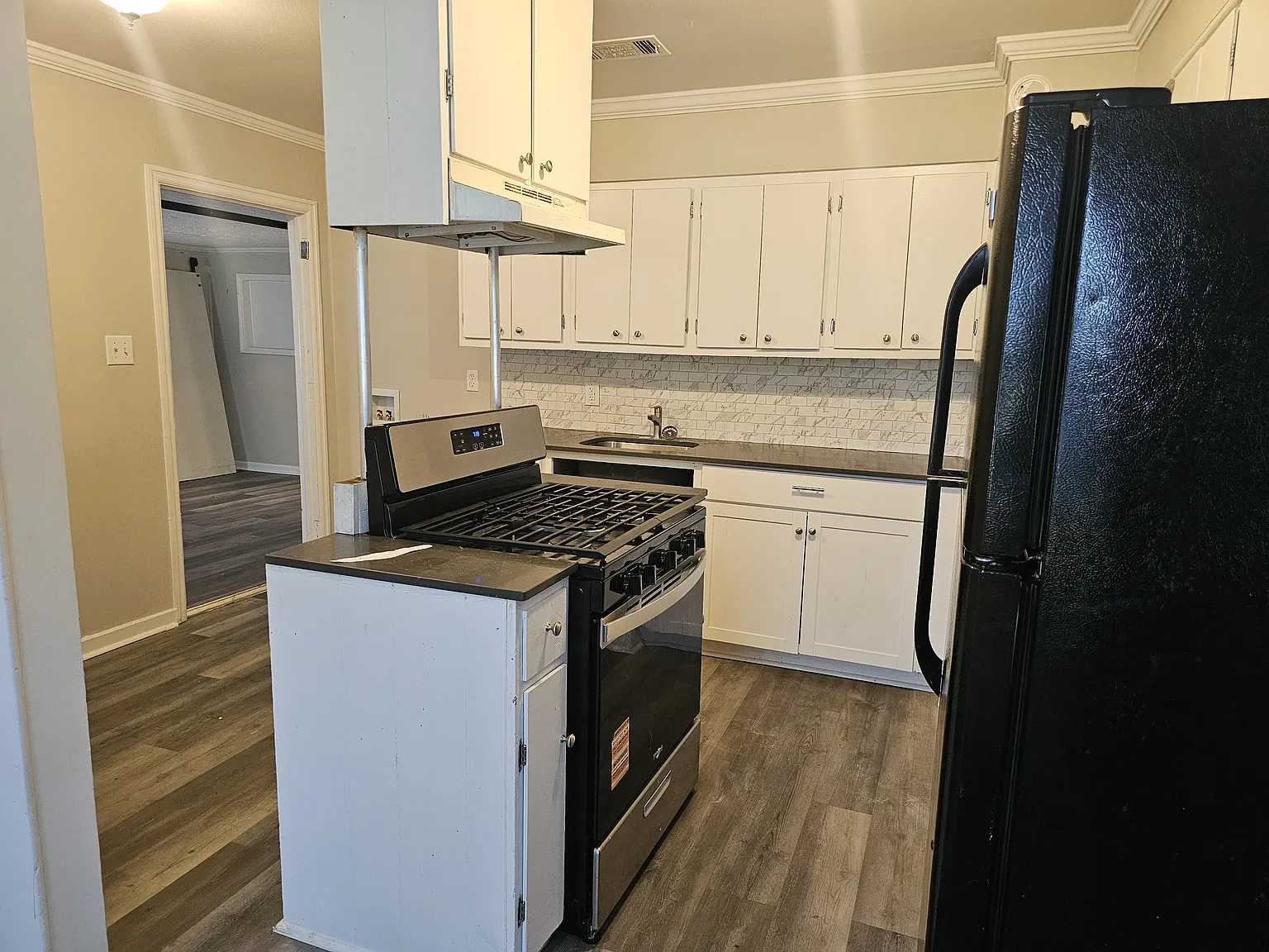 4 bed, 1648 sqft, $1,450 — Photo 2