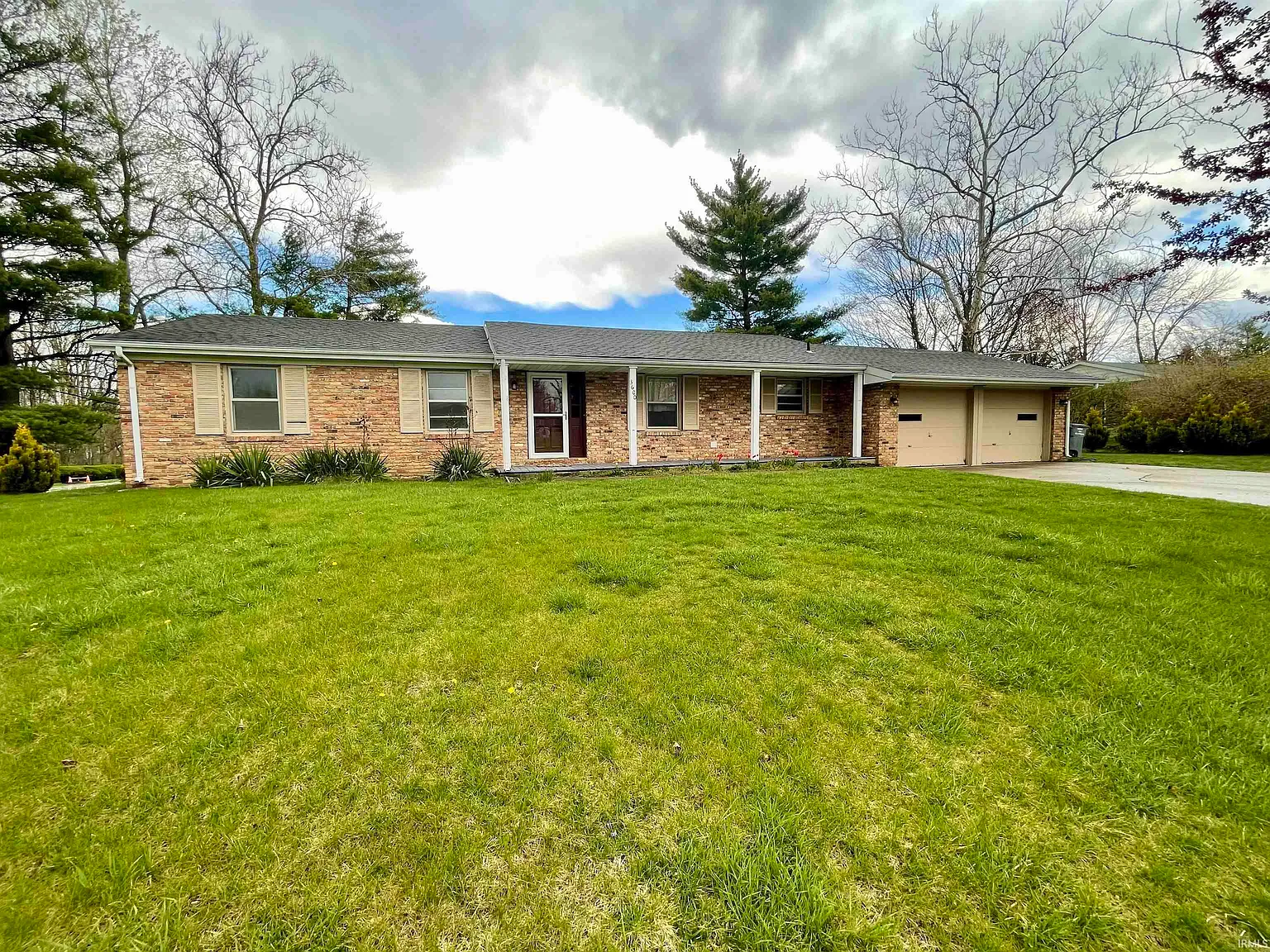 3600 Tally Ho Dr photo 1