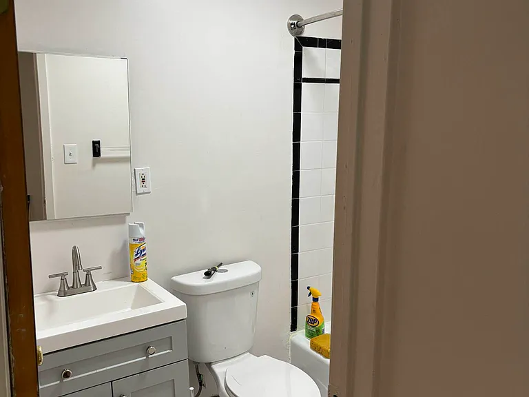 165 E 104th St #4A — Photo 6