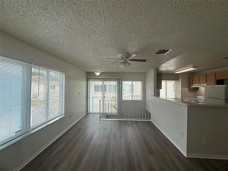 1101 Spring Meadow Dr #1101 — Photo 5