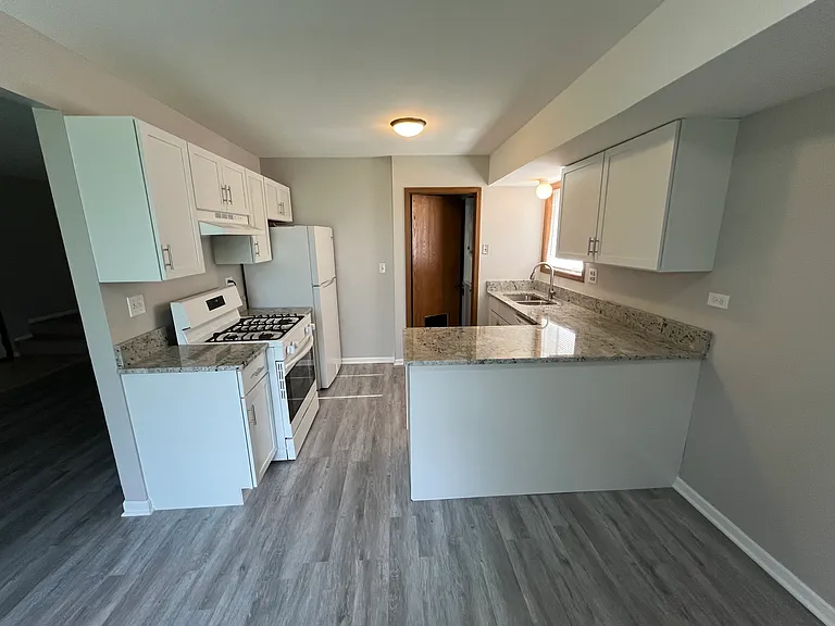 118 S Prospect Ave — Photo 6