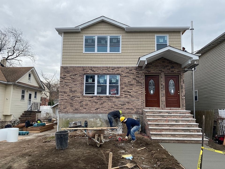 1st image of 16122 121st Ave