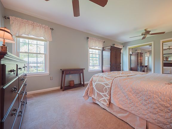 4th image of 12705 Falcon Dr