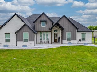 220 Harvard Ln, Springtown, TX 76082