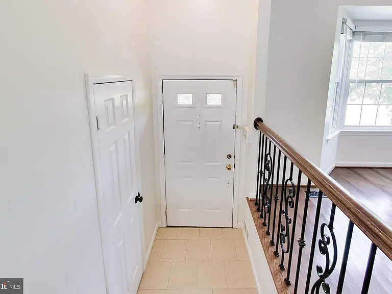 4 Earth Star Ct — Photo 3