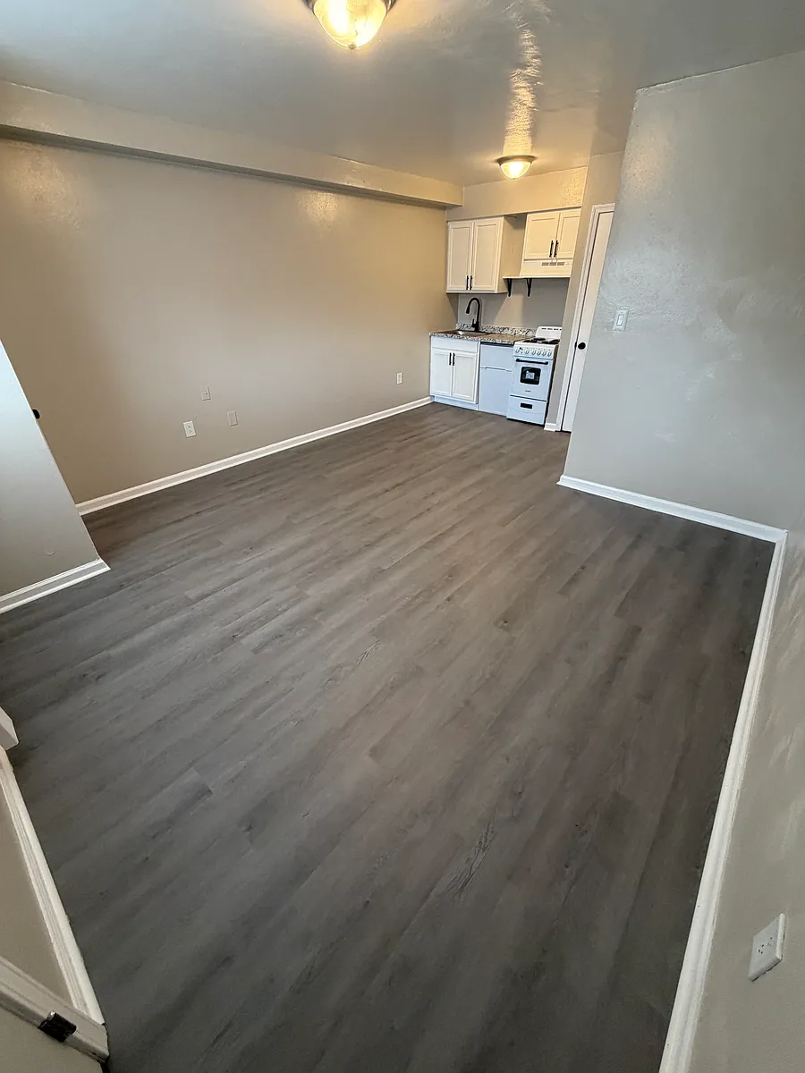 Building Photo - 125 W Virginia Ave #A