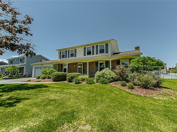 2nd image of 109 Seafarers Ln