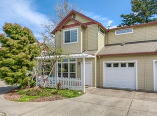 908 Mary Jane Ave, Ashland, OR