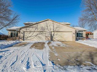 3617 S Berryfield Ln, Appleton, WI 54915