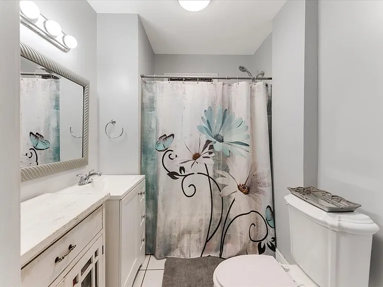 34 Julian Rd — Photo 14