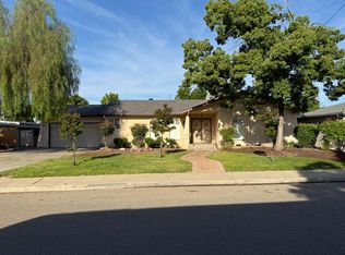 91 O St, Sanger, CA 93657