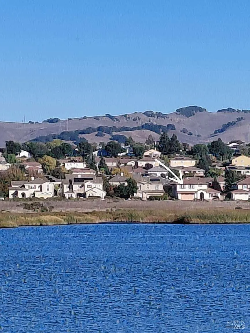 528 Wetlands Edge Rd photo 1