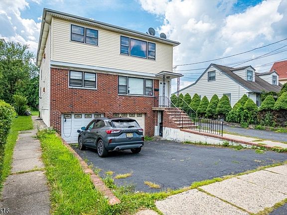 2nd image of 183 Laurel Ave