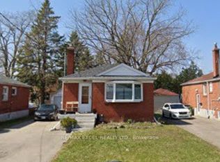 1284 Pharmacy Ave #Basement, Toronto, ON M1R 2J2