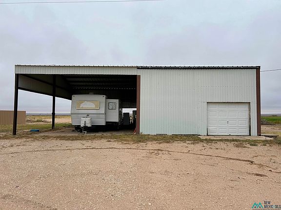 3rd image of 480 N Lake Rd