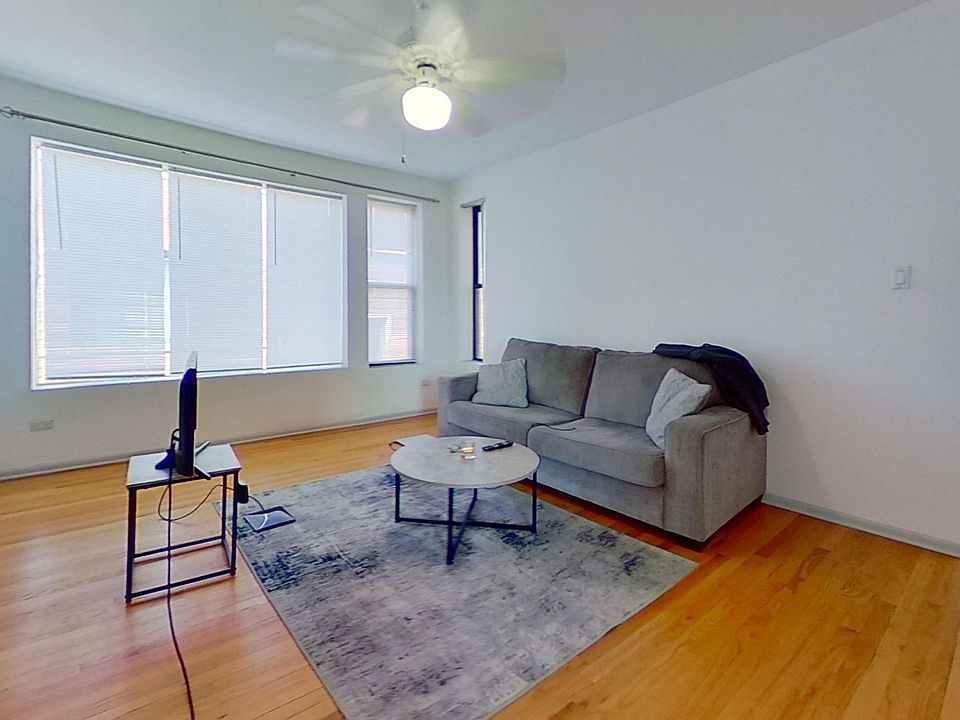 1st image of 1433 W Balmoral Ave #33/3S