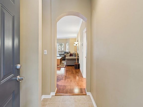 2nd image of 5641 Roswell Rd Unit 217