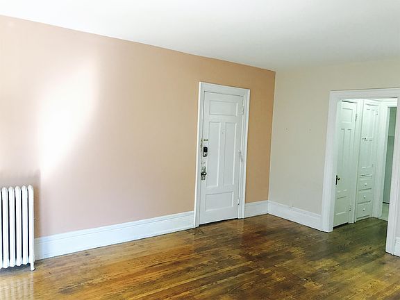 2nd image of 77 Richmond Ave APT 6