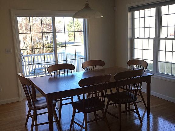 5th image of 102 Forest Hill Way #51