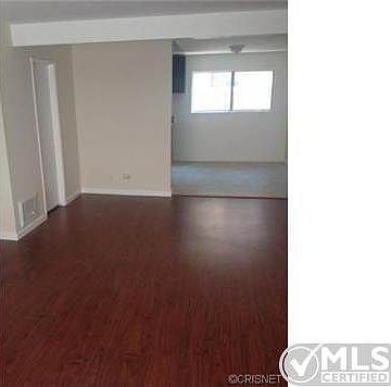 4th image of 719 N Eucalyptus Ave #20