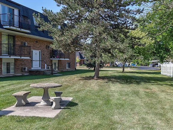 2nd image of 3260 Wicklow Ct #1a4fb4206
