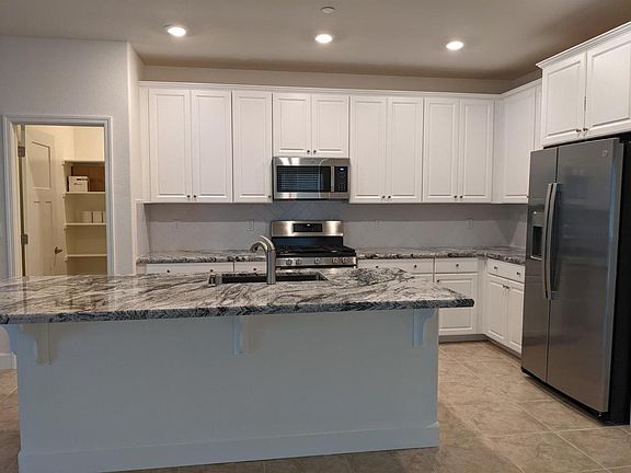 5th image of 9321 Morney Way #B