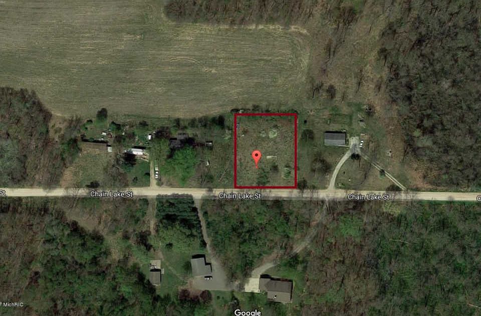 2nd image of 0 Chain Lake St
