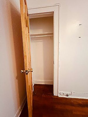 2nd image of 2131 27th St APT C1