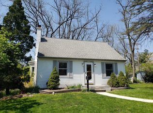 1121 Saunders Cres, Ann Arbor, MI 48103