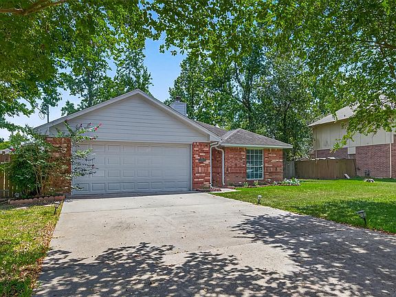 2nd image of 6719 Woodland Oaks