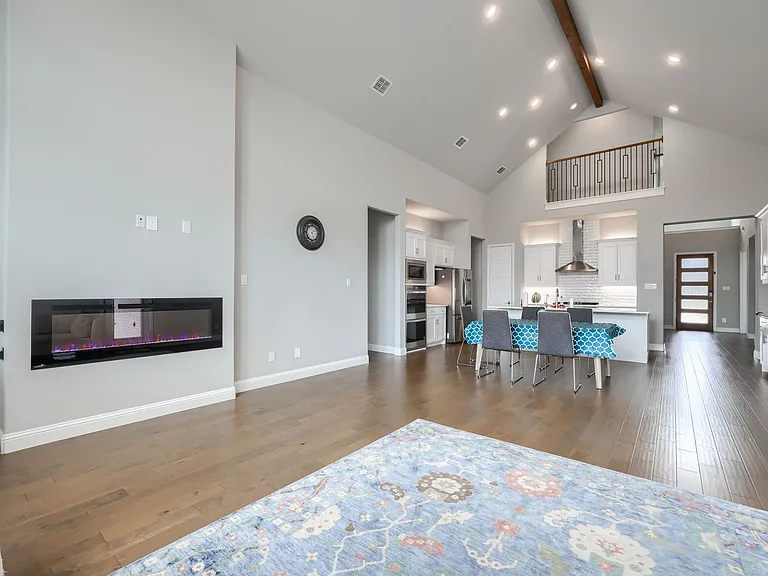 929 Newcastle Dr — Photo 16