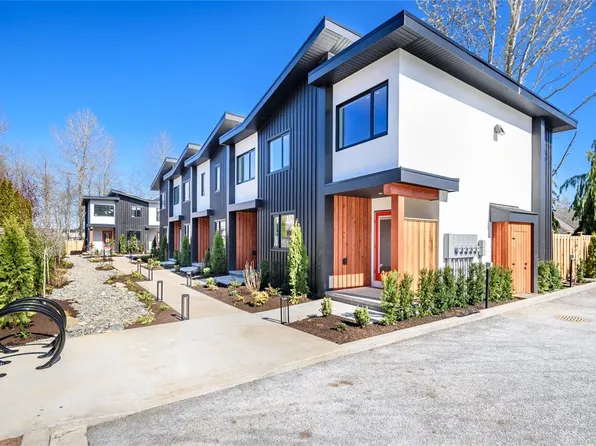 1590 Piercy Ave #6, Courtenay, BC V9N 3E9