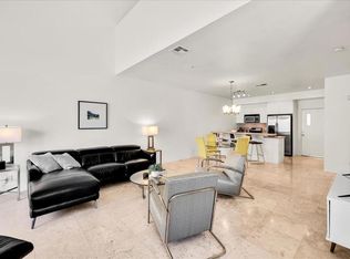 691 E Arenas Rd, Palm Springs, CA 92262