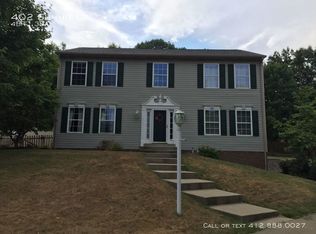 402 Summit Ct, Cranberry Township, PA 16066