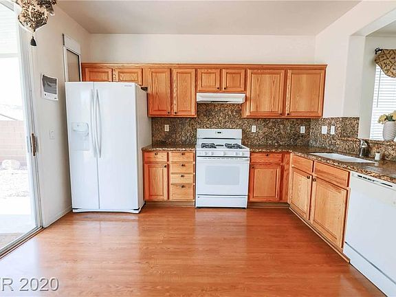 5th image of 10320 William Fortye Ave