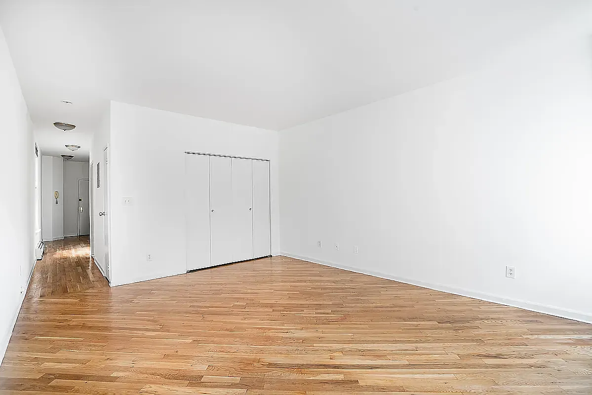 100 West 86th Street — Photo 3
