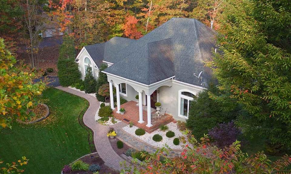 1st image of 754 Chinquapin Dr