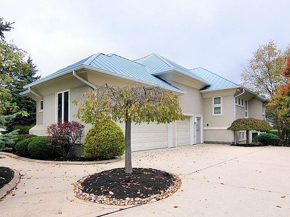 3rd image of 3872 Saint Andrews Ct