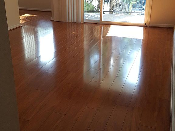 5th image of 4205 Lamont St Unit 2