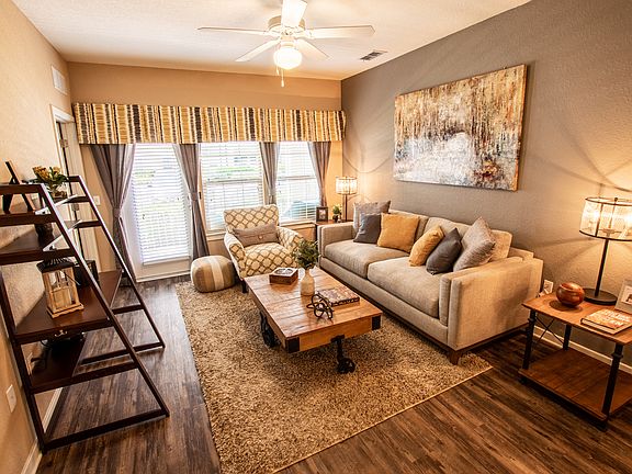 4th image of 940 City Plaza Way #2003967