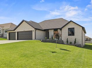 2236 N Citation Ave, Springfield, MO 65802