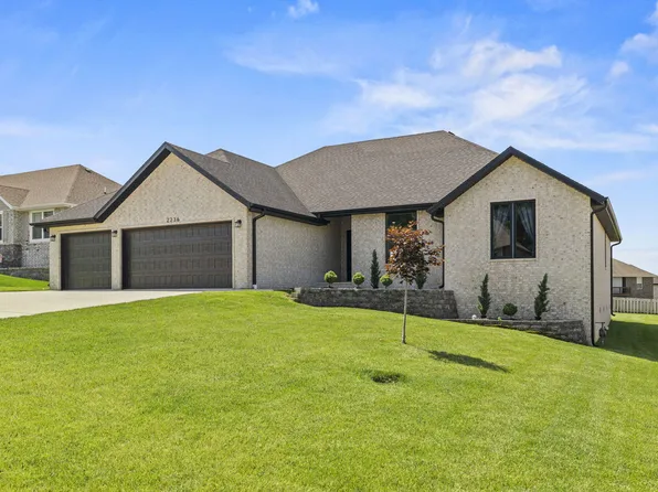 2236 N Citation Avenue, Springfield, MO 65802